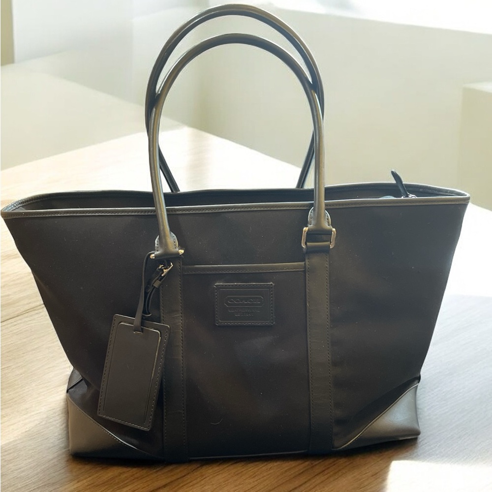 Coach Large Tote - Picture 5 of 6